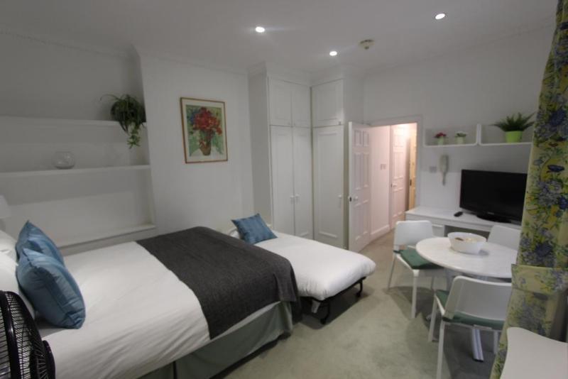Stay In Serviced Apartments Queensway Londres Extérieur photo